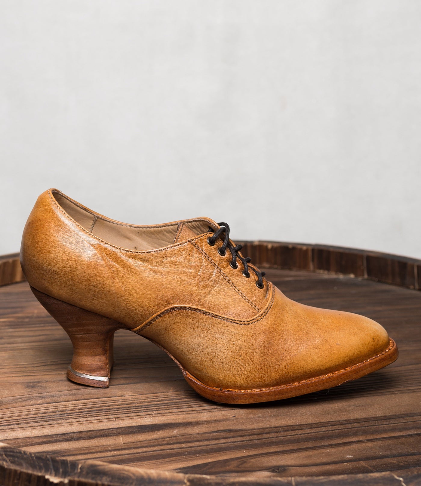 Janet Victorian Style Shoes in Tan Rustic