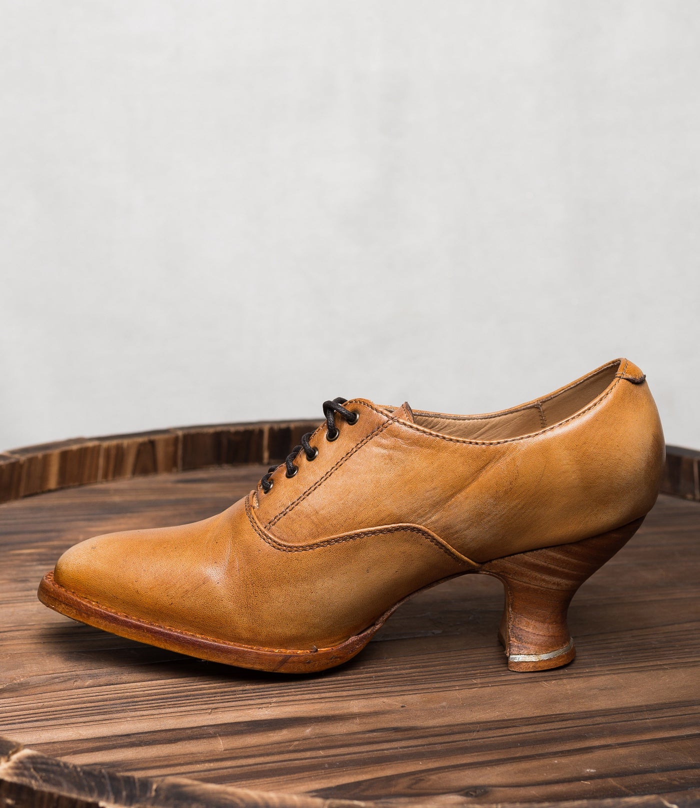 Janet Victorian Style Shoes in Tan Rustic