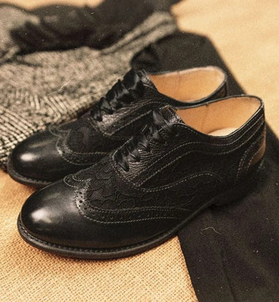 Maude Vintage Style Shoes in Black